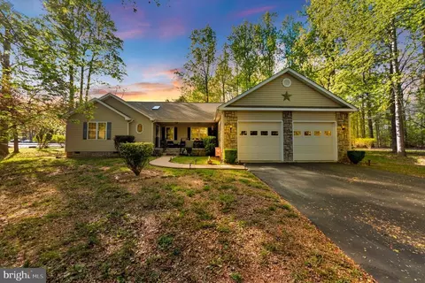 106 Taylor Ct, Locust Grove, VA 22508