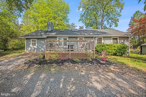 1530 Lakeview Pkwy, Locust Grove, VA 22508