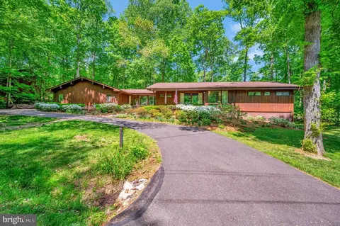505 Gold Valley Rd, Locust Grove, VA 22508