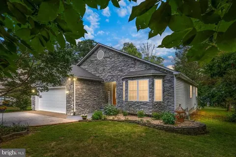 413 Yorktown Blvd, Locust Grove, VA 22508