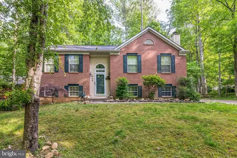 829 Eastover Pkwy, Locust Grove, VA 22508