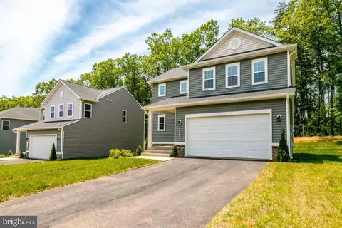 2876 White Tail Dr, Locust Grove, VA 22508
