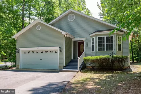 101 Harris Ct, Locust Grove, VA 22508