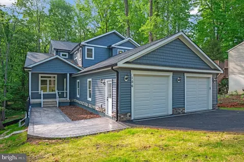106 Crystal Ct, Locust Grove, VA 22508