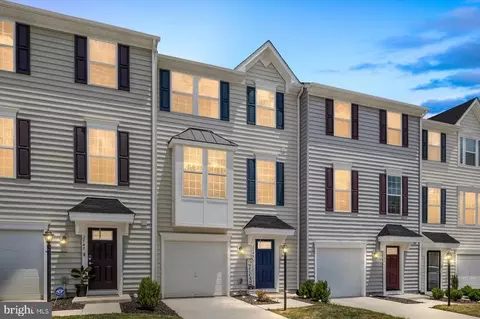 2749 Bears Den Dr, Locust Grove, VA 22508
