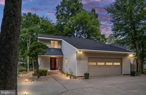 2903 Lakeview Pkwy, Locust Grove, VA 22508