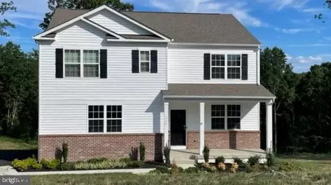 3156 White Tail Dr, Locust Grove, VA 22508