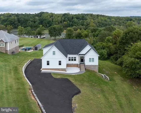 23478 Lands End Dr, Orange, VA 22960