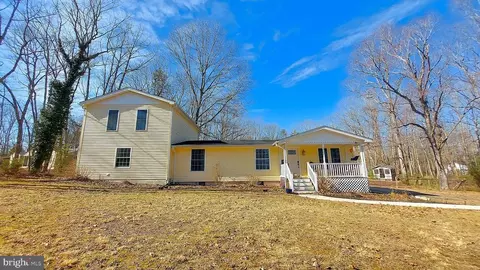 4414 Gov Almond Rd, Locust Grove, VA 22508