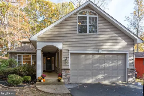 303 Green St, Locust Grove, VA 22508