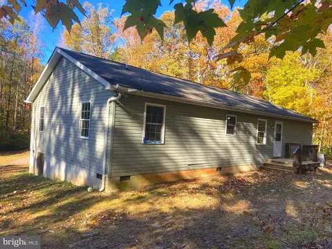 24436 Grant Dr, Rhoadesville, VA 22542 photo 4