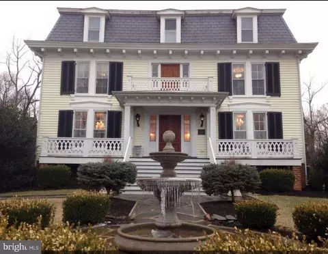 236 Caroline St, Orange, VA 22960