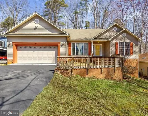 203 Birdie Rd, Locust Grove, VA 22508