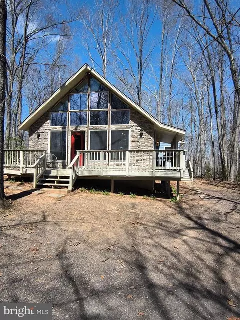 202 Constitution Blvd, Locust Grove, VA 22508