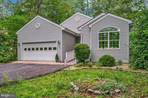 104 Birch Ct, Locust Grove, VA 22508