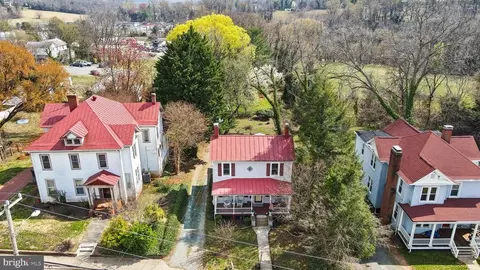216 W Main St W, Orange, VA 22960