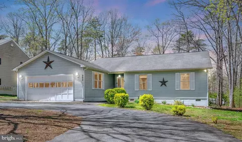 202 Yorktown Blvd, Locust Grove, VA 22508