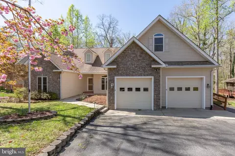 108 Monroe St, Locust Grove, VA 22508