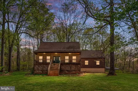 8135 Moormont Rd, Rapidan, VA 22733