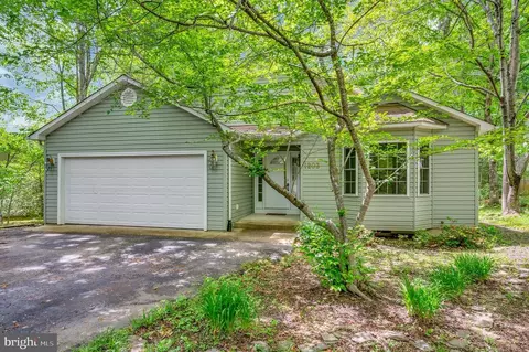 1203 Confederate Dr, Locust Grove, VA 22508