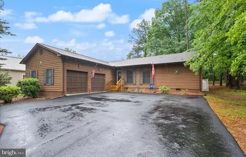 507 Lakeview Pkwy, Locust Grove, VA 22508
