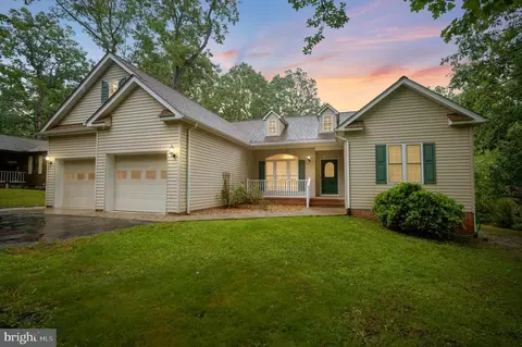 625 Yorktown Blvd, Locust Grove, VA 22508