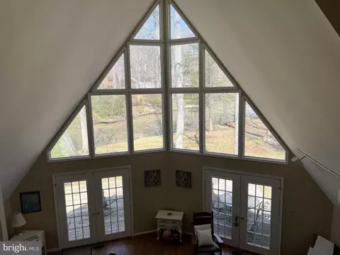 902 Eastover Pkwy, Locust Grove, VA 22508