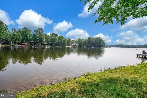 121 Hillside Dr, Locust Grove, VA 22508