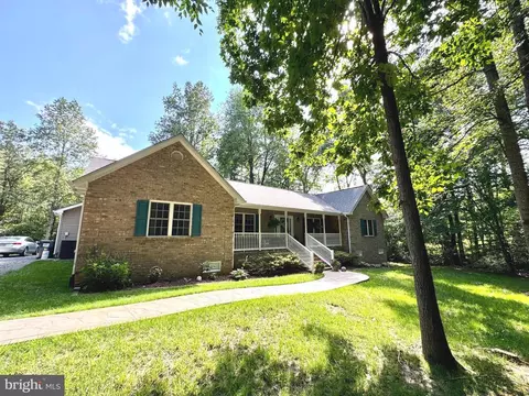 28310 Beech Dr, Rhoadesville, VA 22542