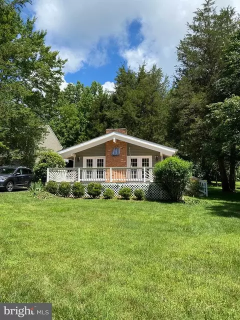 125 Harrison Cir, Locust Grove, VA 22508
