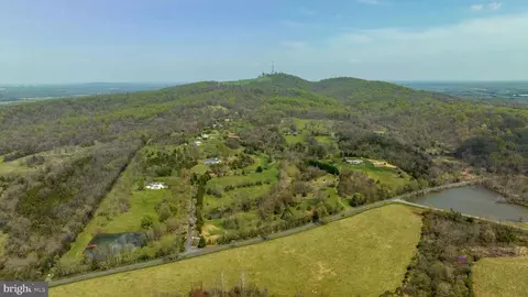 Hawthorne Dr, Rapidan, VA 22733
