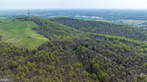 Hawthorne Dr, Rapidan, VA 22733