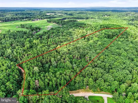 4280 Lees Ct, Locust Grove, VA 22508