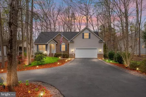 604 Mt Pleasant Dr, Locust Grove, VA 22508