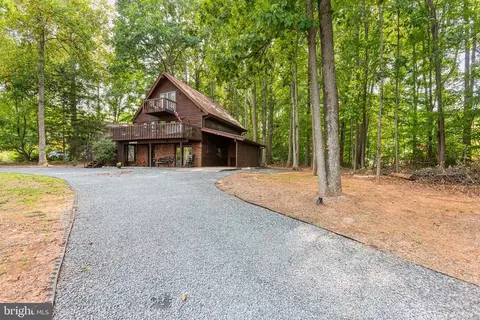 121 Madison Cir, Locust Grove, VA 22508