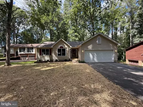 305 Fairway Dr, Locust Grove, VA 22508