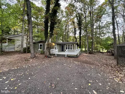 535 Mt Pleasant Dr, Locust Grove, VA 22508
