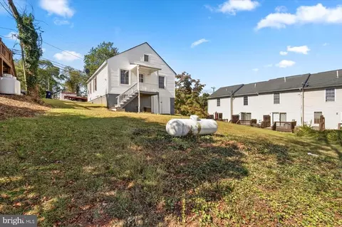 321 Belleview Ave, Orange, VA 22960 photo 5