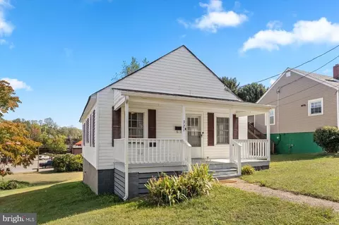 321 Belleview Ave, Orange, VA 22960 photo 3