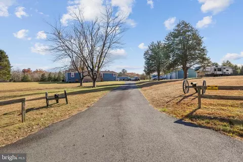 10237 Hook Rd, Rapidan, VA 22733 photo 1