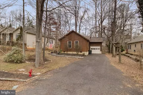 110 Wilderness Dr, Locust Grove, VA 22508