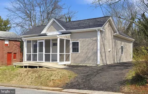 302 Depot St, Gordonsville, VA 22942