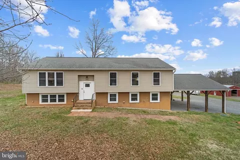 9107 Grasty Gold Mine Rd, Rhoadesville, VA 22542 photo 2