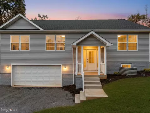 3281 Russel Run Rd, Locust Grove, VA 22508