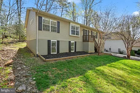 627 Mt Pleasant Dr, Locust Grove, VA 22508