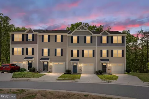 2868 Farzi Cir, Locust Grove, VA 22508