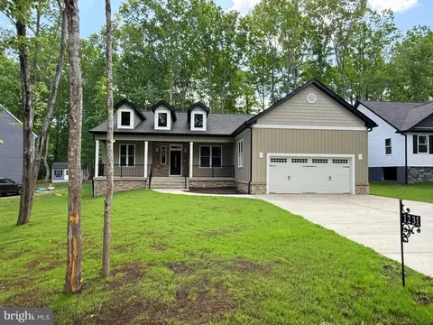 1231 Lakeview Pkwy, Locust Grove, VA 22508