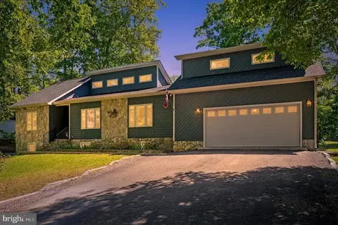 203 Limestone Ln, Locust Grove, VA 22508