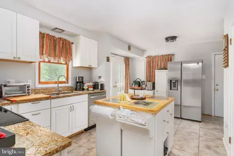 103 Mason St, Locust Grove, VA 22508