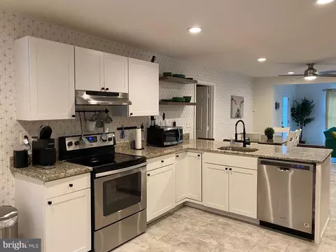 102 Confederate Cir, Locust Grove, VA 22508